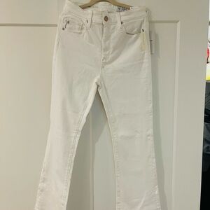 AG | NWT Women’s High-Rise Crop Jean